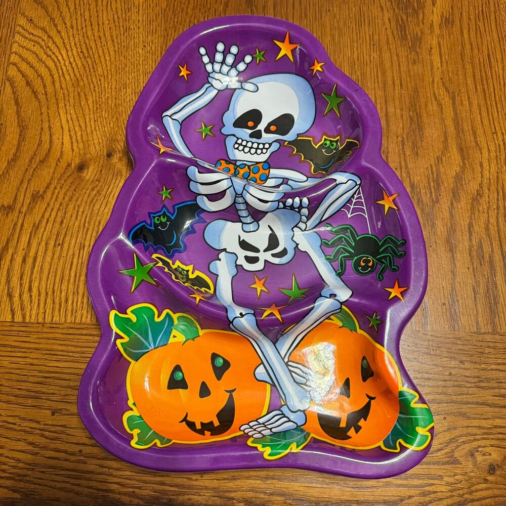 Berman Industries Vintage Halloween Skeleton Plastic Snack Tray Pumpkins Party